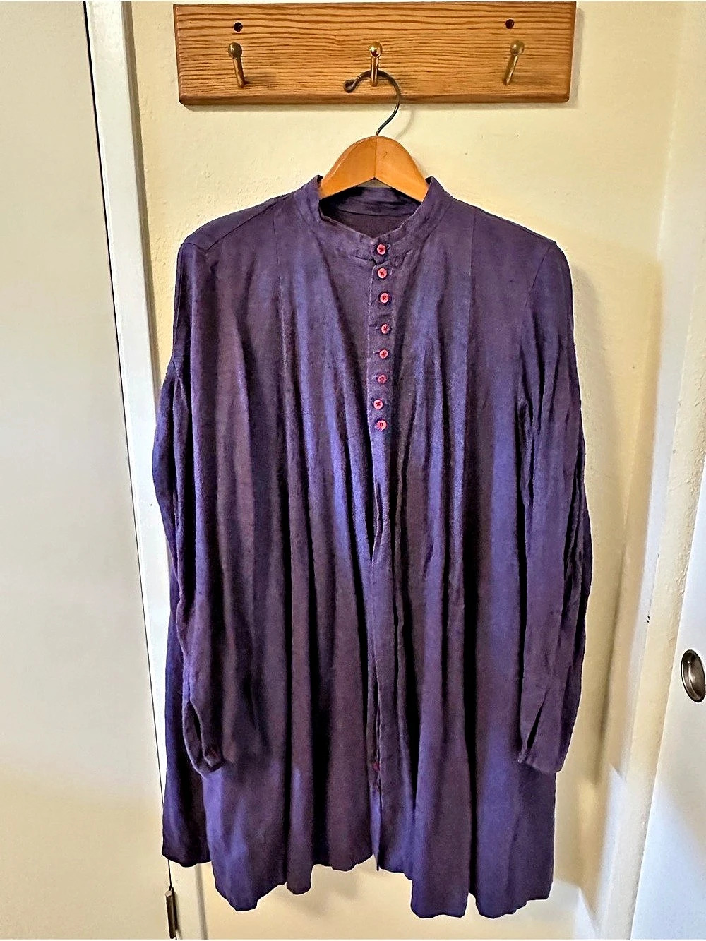 Black Swan Designs Eggplant Long Sleeve Linen Duster / Artist Smock Size Medium